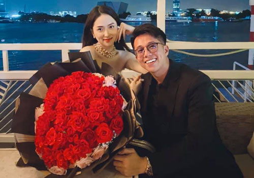 Matt Liu chia sẻ ảnh bên Hương Giang ngày kỷ niệm 2 tháng hẹn hò cực ngọt ngào