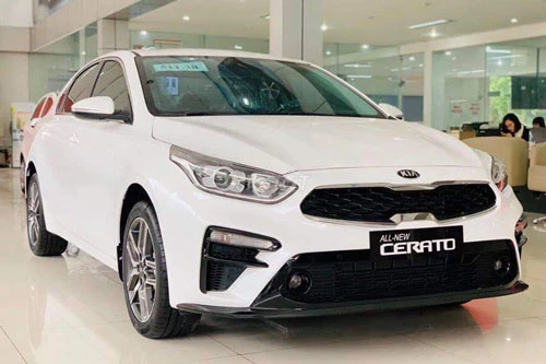 Cerato là mẫu xe sedan hạng C nhưng chỉ có giá nhỉnh hơn các mẫu hạng B một chút