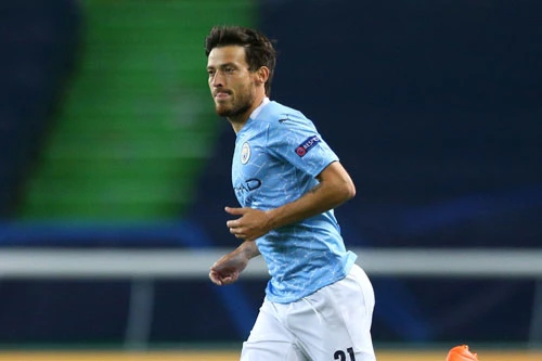 Tiền vệ trái: David Silva (Man City).