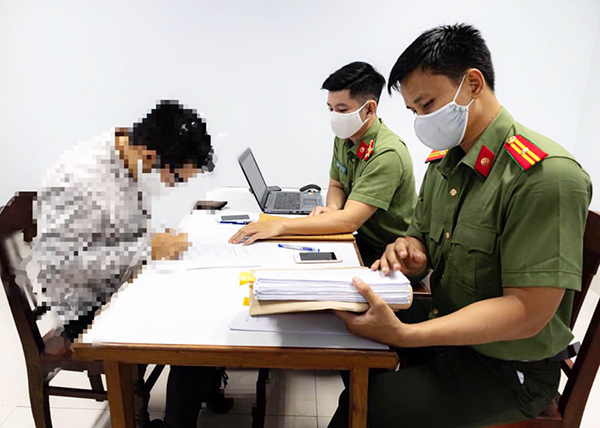 Đà Nẵng: Xử phạt Facebooker đưa tin sai sự thật về vụ sản phụ sinh con trước cổng BV Phụ Nữ