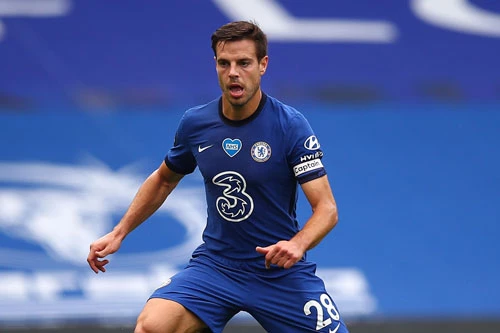 Trung vệ: Cesar Azpilicueta (Chelsea).