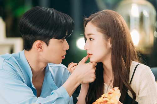 Đang ở trong nhà nghỉ với nhân tình thì nhận hơn 20 cuộc gọi nhỡ của vợ, chồng phớt lờ để rồi nhận tin "sét đánh" vào sáng hôm sau