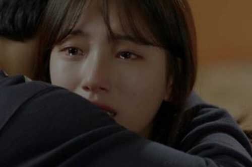 2 giờ sáng nghe tiếng nước chảy, em lọ mọ đi xem thì bưng mặt khóc khi thấy chồng lúi húi làm việc này trong nhà tắm