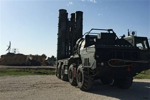 B-2 Spirit My doi dien nguy co cuc lon tu S-400 Triumf