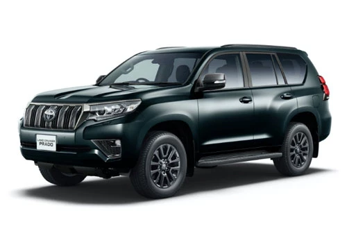 Toyota Land Cruiser Prado phiên bản đặc biệt màu đen.