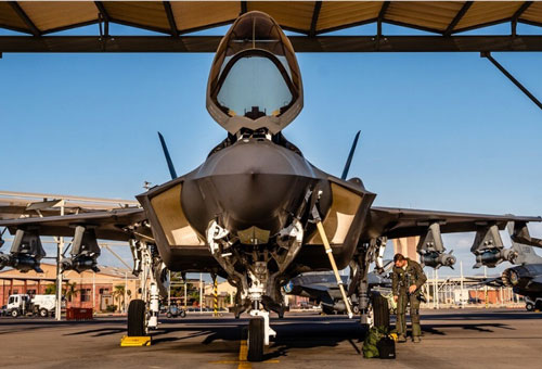 Hé lộ hình ảnh tiêm kích F-35A vận hành ‘chế độ quái thú’