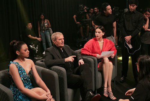 Hồ Ngọc Hà thần thái khi làm giám khảo cuộc thi âm nhạc