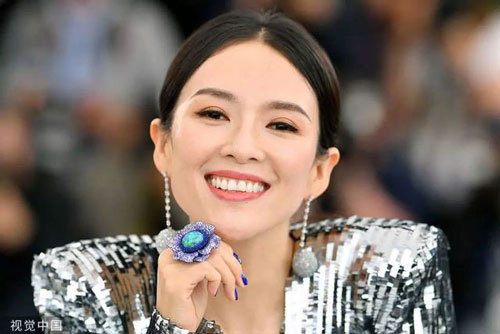 'Choáng váng' với mức cát sê của dàn sao Hoa Ngữ khi dự sự kiện: Chương Tử Di thu 340 tỷ đồng trong vòng nửa tiếng