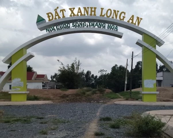 Hàng loạt sai phạm dự dự án Đất Xanh Long An.