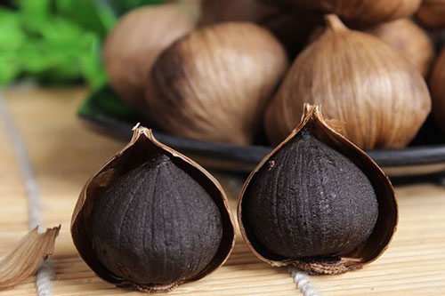 Cách làm tỏi đen ngay tại nhà cực đơn giản, không bị ướt, vị ngọt thanh