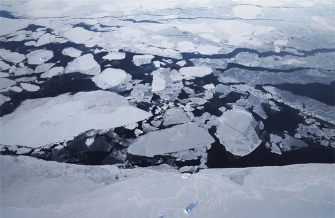Khối băng lớn thứ 2 thế giới tan chảy, hẹn giờ Đại Hồng thủy chết chóc - Ảnh 2.