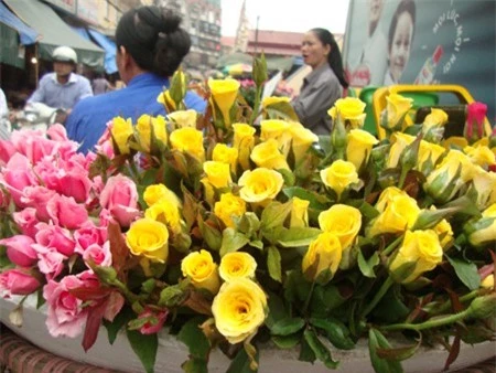 Những loài hoa tài lộc, may mắn đắt hàng nhất mùa Vu lan - Ảnh 2.