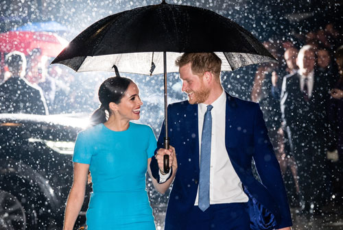 Nhà Meghan Markle tận hưởng cuộc sống xa hoa miễn phí với số tiền tới hơn 100 tỷ đồng, nhờ vào sự tài trợ của bạn bè