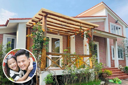 Gia đình Hồng Đăng nghỉ dưỡng trong nhà vườn 1.300 m2