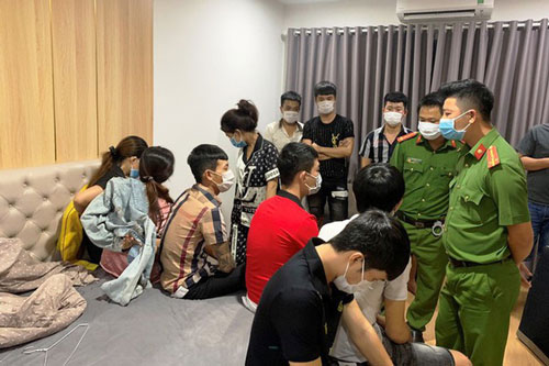 Đà Nẵng: 10 nam nữ ở “tiệc" ma túy mừng sinh nhật bất chấp dịch