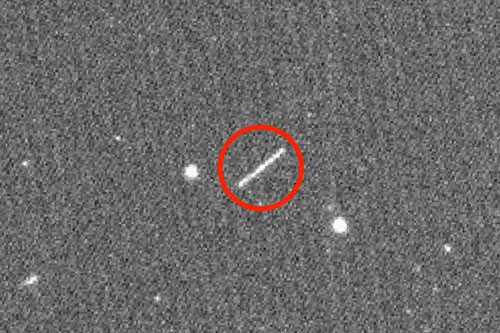 Quan sát hành tinh bay qua Trái Đất ở khoảng cách gần nhất