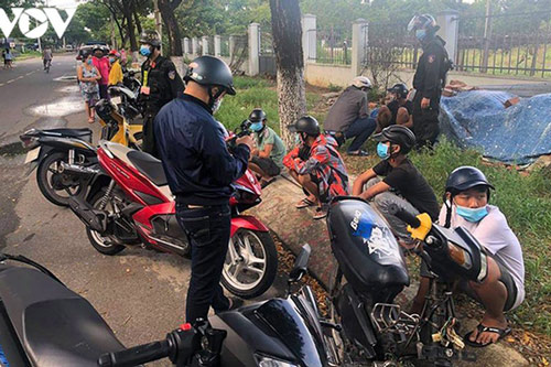 Công an Đà Nẵng nổ súng chỉ thiên ngăn nhóm hỗn chiến