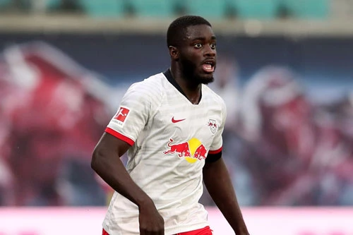 Trung vệ: Dayot Upamecano (RB Leipzig).