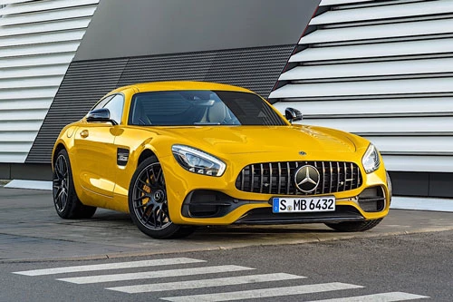 5. Mercedes-AMG GT S.