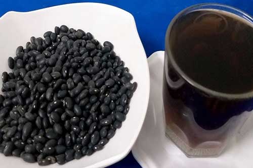 Tuyệt chiêu đẩy lùi lão hóa cả chục tuổi nhờ sử dụng đậu đen theo cách đơn giản này