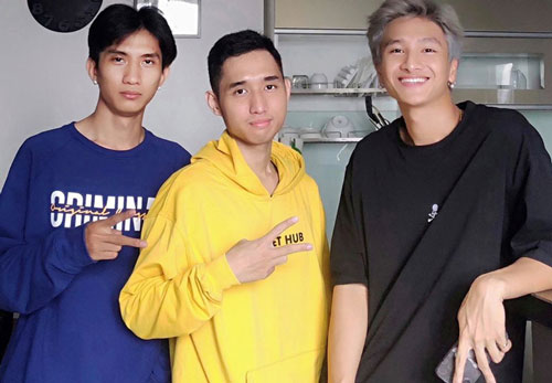 Một bức ảnh tình cờ hội tụ cả 3 thí sinh được "tranh giành" nhất Rap Việt