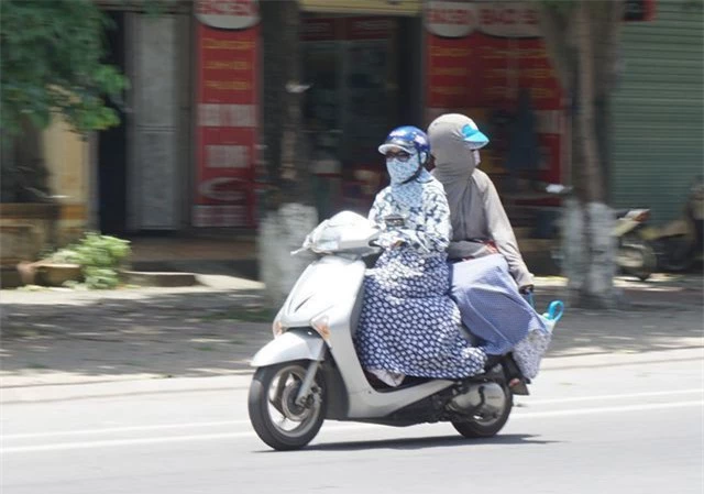 Trung Bộ nắng nóng diện rộng, chỉ số tia UV tại Đà Nẵng ở mức gây hại cao - Ảnh 1.