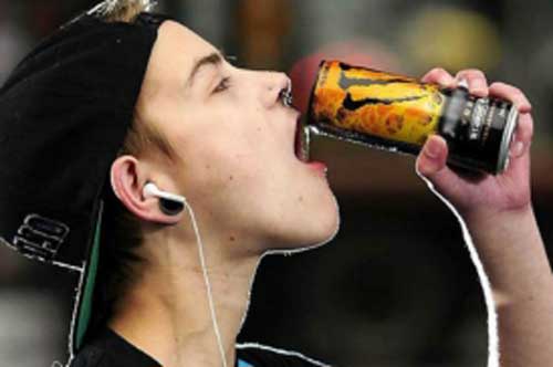 Những tác hại 'kinh khủng' của nước tăng lực