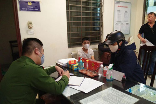 Hà Nội xử phạt 297 trường hợp không đeo khẩu trang