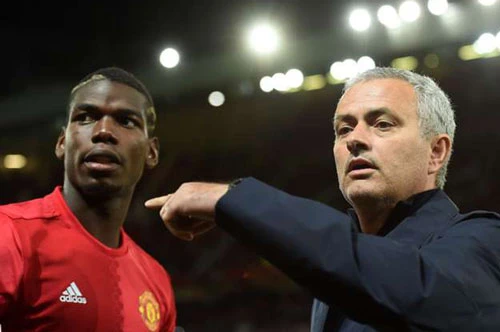 Pogba và HLV Mourinho.