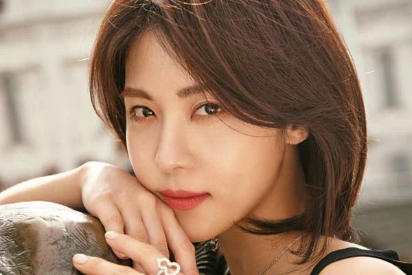 Ha Ji Won