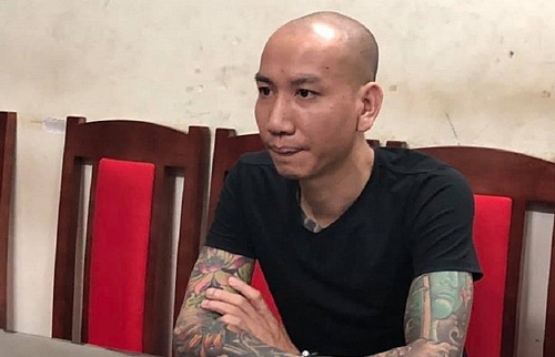 'Giang hồ mạng' thích rao giảng đạo đức đã 'sa cơ' như thế nào?