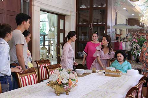 7 năm liệt giường được con dâu chăm sóc, khi sức khỏe cạn kiệt, mẹ chồng tôi họp gia đình và tuyên bố một câu khiến 2 cô con đẻ “nhảy dựng”