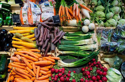 Sự thật gây "sốc" về độ sạch của rau quả bán ở siêu thị, chỉ nhân viên mới biết