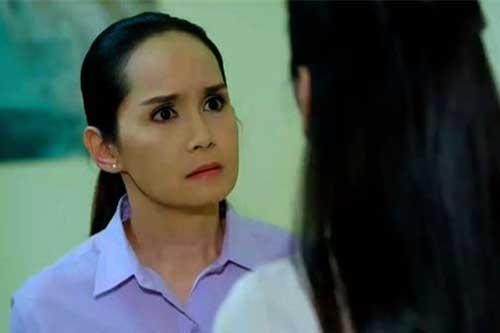 Cánh cửa phòng bật mở, mẹ chồng chạy bổ vào kéo tay em: Muốn sống thì chạy, chậm trễ chỉ có nước chết