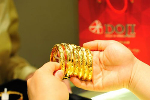 Có nên đầu tư khi vàng ‘hạ nhiệt’ sát ngưỡng 54 triệu đồng/lượng?