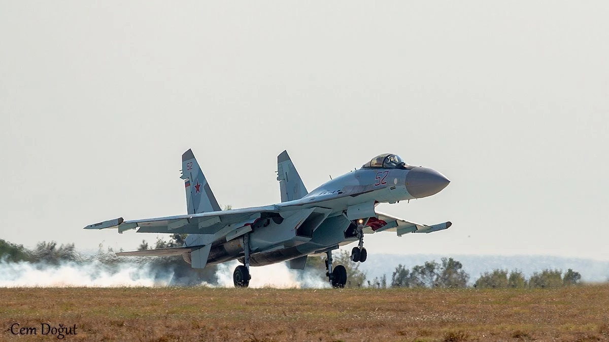Tiêm kích đa năng Su-35 của Nga. Ảnh: Interfax.