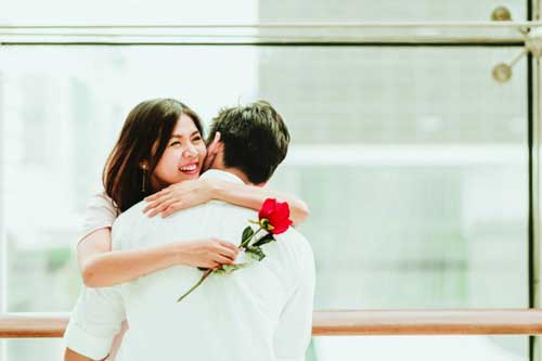 Học đàn bà khôn 5 chiêu "mềm đúng lúc, cứng đúng chỗ" để chồng suốt đời chiều chuộng