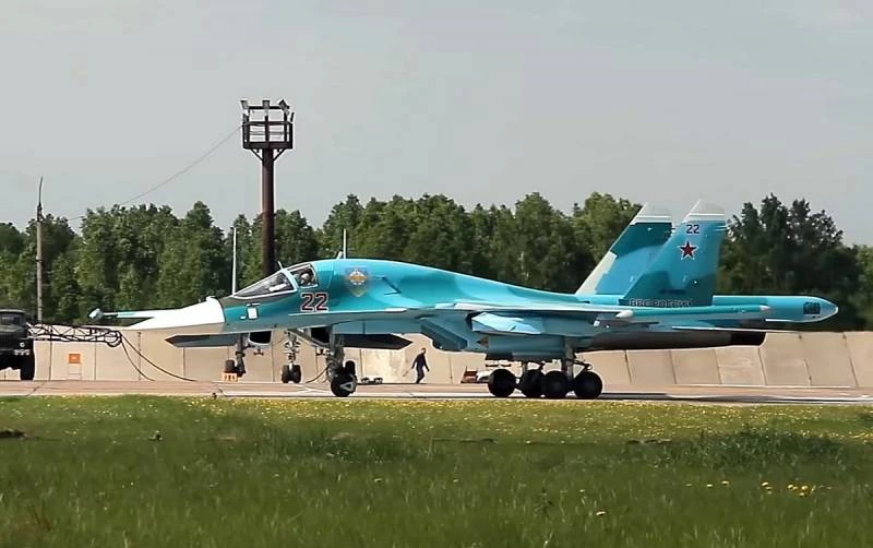 Máy bay ném bom tiền tuyến Su-34 của Không quân Nga. Ảnh: Izvestia.