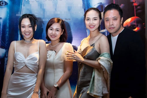 Đinh Ngọc Diệp tổ chức tiệc chúc mừng chồng đóng máy phim