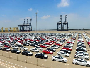 7 tháng đầu năm, ô tô nhập khẩu giảm hơn 48%
