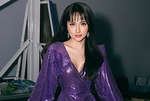 Hương Giang tặng Đà Nẵng 10 tấn gạo