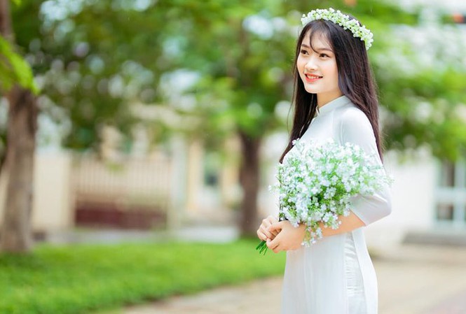 Nữ sinh xinh đẹp đạt 3 điểm 10 tuyệt đối kỳ thi tốt nghiệp THPT: Không thể tin vào mắt mình