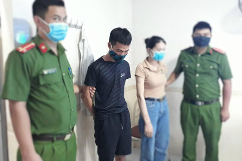 Hà Tĩnh: Bắt giữ đối tượng mang 14 túi chứa ma túy đá vào nhà nghỉ