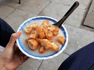 Cháo rất tốt cho dạ dày nhưng tránh ăn theo 3 cách này kẻo tự hủy hoại sức khỏe