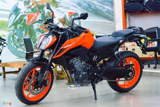 KTM 790 Duke 2020.