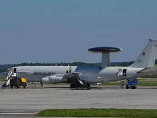 NATO đưa máy bay AWACS tới Ba Lan