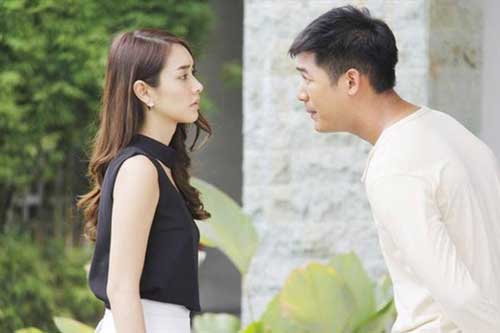 Gặp lại vợ cũ sau 3 năm ly hôn chồng buông lời khinh miệt, nhưng khi người đàn ông lạ xuất hiện anh ta liền suy sụp