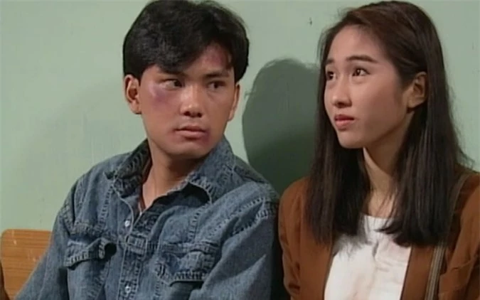 Lê Tư và Lâm Văn Long trong Nộ hải cô hồng (năm 1991).