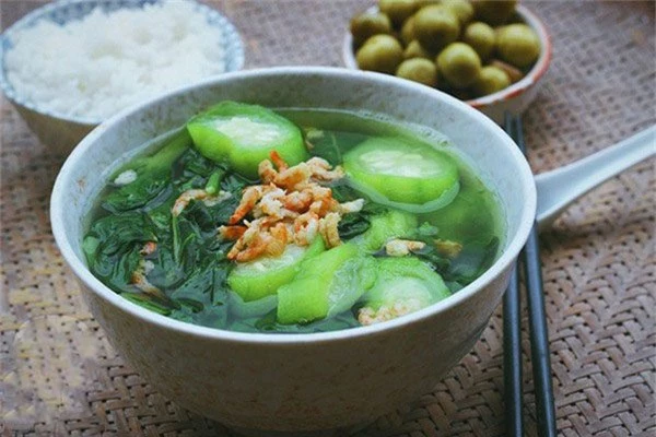 canh-mong-toi-tom-kho-600x400