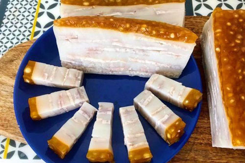 Không phân biệt nổi thịt ba chỉ quay giòn hay bánh da heo